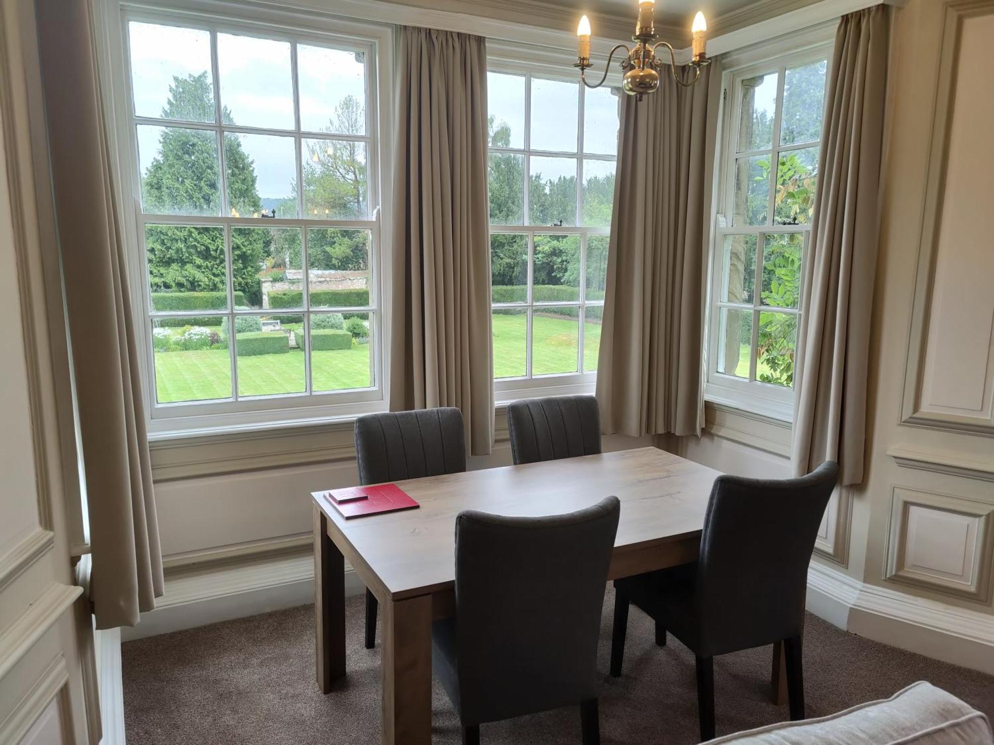 Sutton Hall Resort Thirsk Zimmer foto